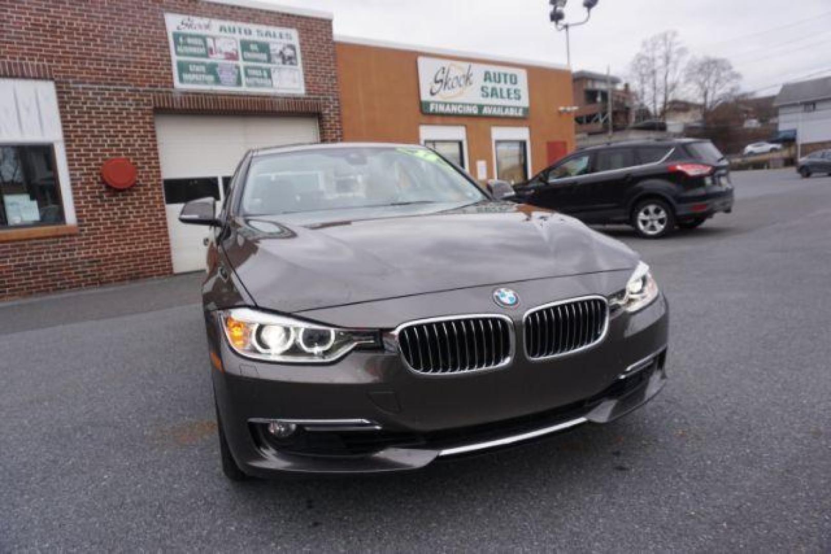 2015 gray /biege bmw 328 3 series xdrive 328i xdrive (WBA3B5G58FN) with an 2.0 engine, automatic transmission, located at 312 Centre Ave, Schuylkill Haven, PA, 17972, (570) 593-5278, 40.638130, -76.177383 - Photo#6