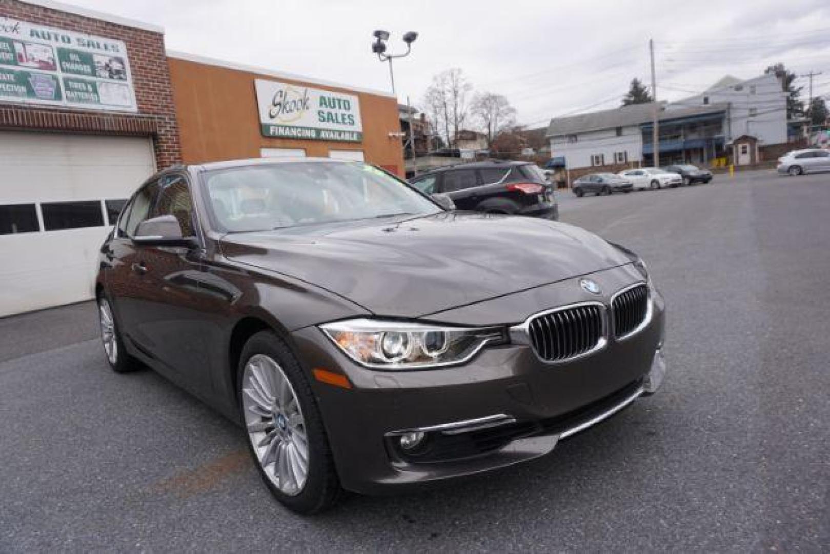 2015 gray /biege bmw 328 3 series xdrive 328i xdrive (WBA3B5G58FN) with an 2.0 engine, automatic transmission, located at 312 Centre Ave, Schuylkill Haven, PA, 17972, (570) 593-5278, 40.638130, -76.177383 - Photo#7