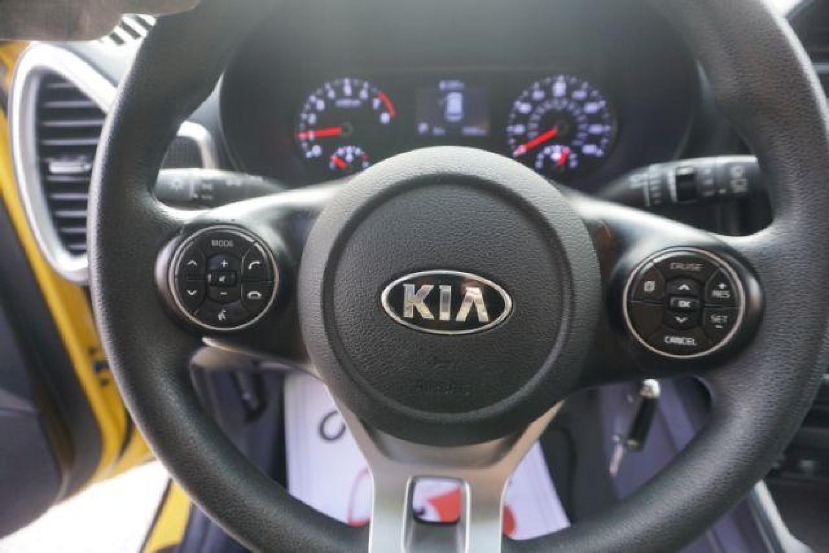 2020 Solar Yellow /Gray Two-Tone Woven Cloth, cloth Kia Soul S (KNDJ23AUXL7) with an 2.0L L4 DOHC 16V engine, Continuously Variable Transmission transmission, located at 312 Centre Ave, Schuylkill Haven, PA, 17972, (570) 593-5278, 40.638130, -76.177383 - Photo#28