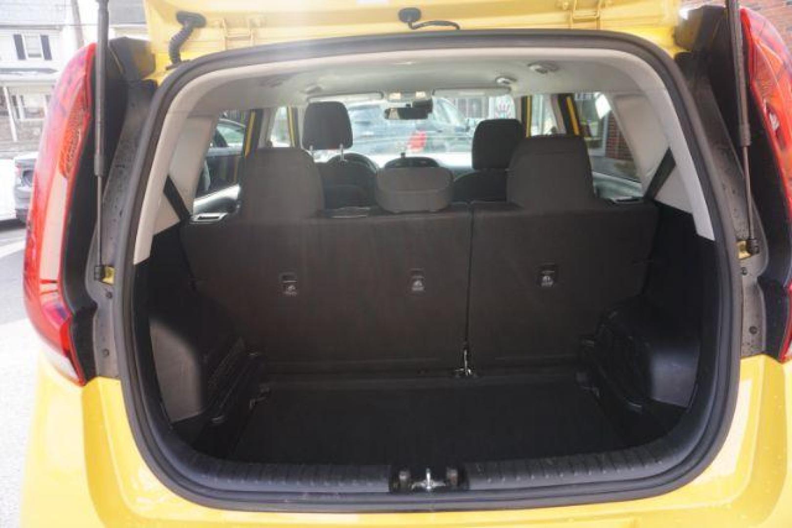 2020 Solar Yellow /Gray Two-Tone Woven Cloth, cloth Kia Soul S (KNDJ23AUXL7) with an 2.0L L4 DOHC 16V engine, Continuously Variable Transmission transmission, located at 312 Centre Ave, Schuylkill Haven, PA, 17972, (570) 593-5278, 40.638130, -76.177383 - Photo#44