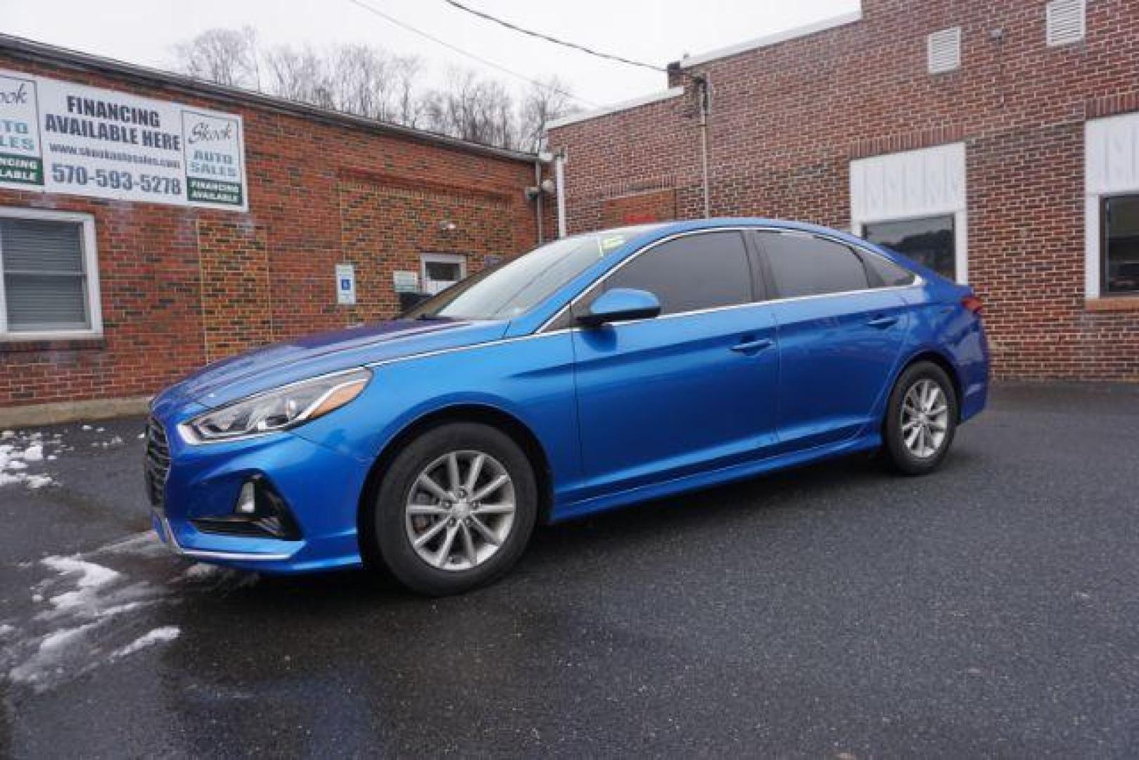 2018 Electric Blue /Beige, premium cloth Hyundai Sonata SE (5NPE24AF2JH) with an 2.4L L4 DOHC 16V engine, 7-Speed Automatic transmission, located at 312 Centre Ave, Schuylkill Haven, PA, 17972, (570) 593-5278, 40.638130, -76.177383 - Photo#1