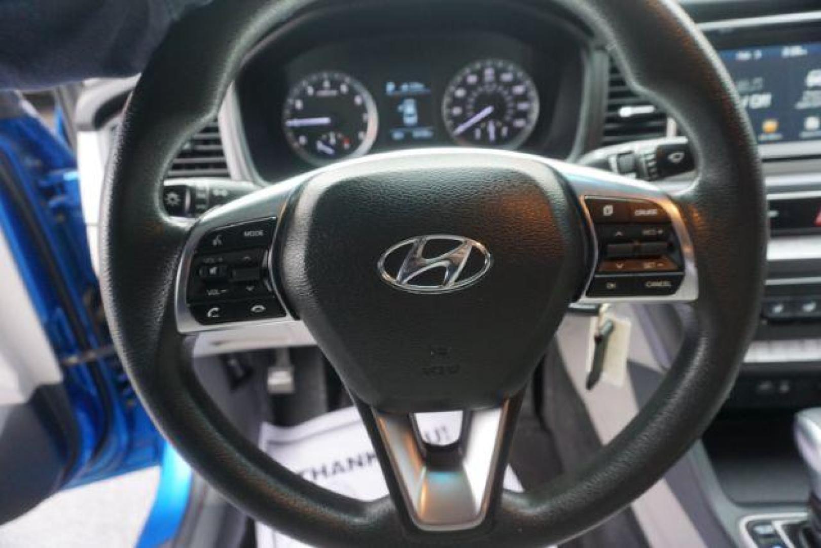 2018 Electric Blue /Beige, premium cloth Hyundai Sonata SE (5NPE24AF2JH) with an 2.4L L4 DOHC 16V engine, 7-Speed Automatic transmission, located at 312 Centre Ave, Schuylkill Haven, PA, 17972, (570) 593-5278, 40.638130, -76.177383 - Photo#23