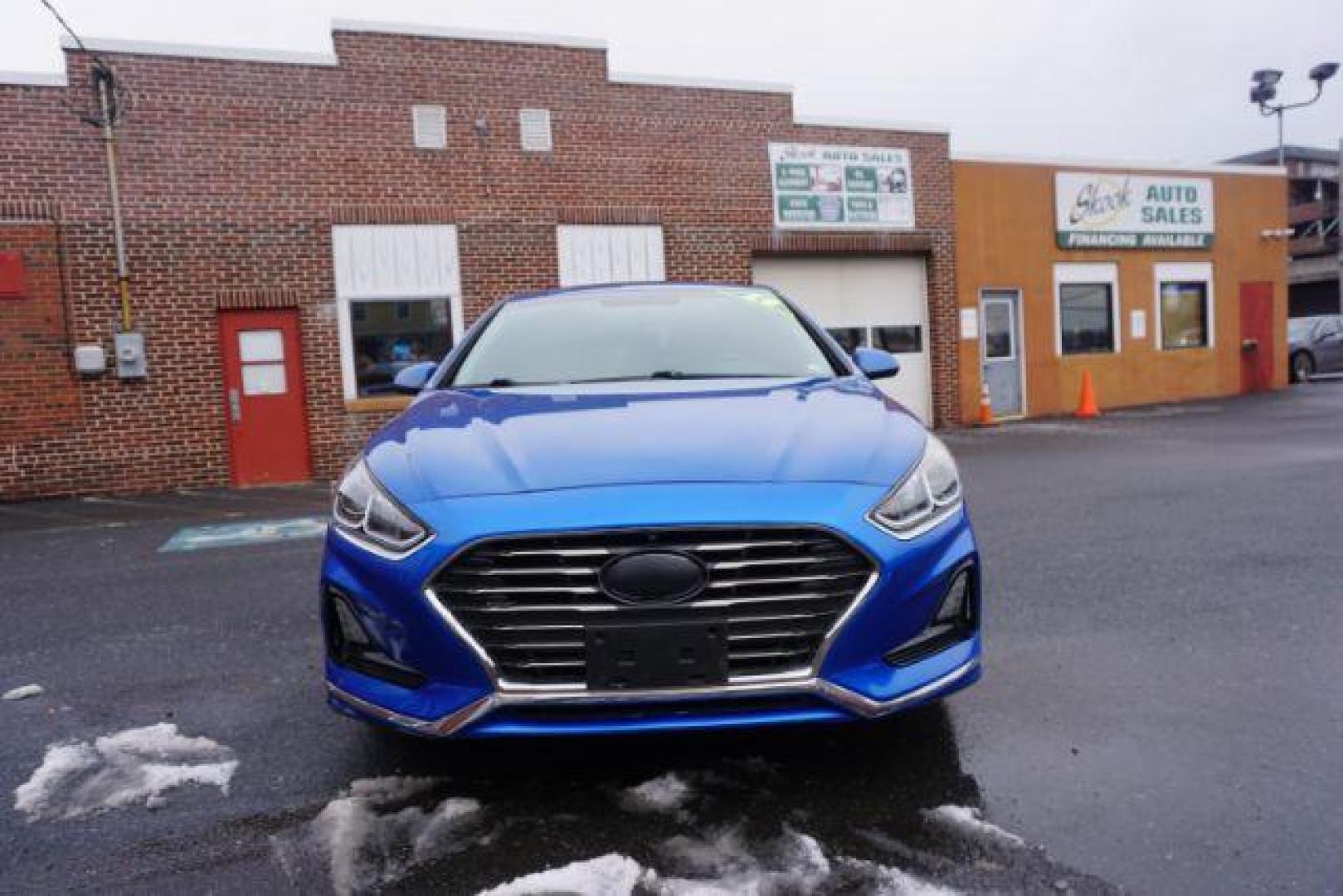 2018 Electric Blue /Beige, premium cloth Hyundai Sonata SE (5NPE24AF2JH) with an 2.4L L4 DOHC 16V engine, 7-Speed Automatic transmission, located at 312 Centre Ave, Schuylkill Haven, PA, 17972, (570) 593-5278, 40.638130, -76.177383 - Photo#3