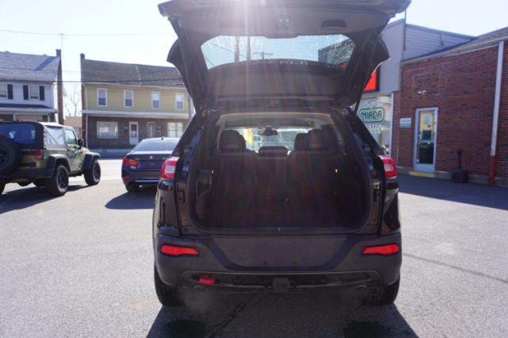 2017 Diamond Black Crystal Pearlcoat /Black Jeep Cherokee Trailhawk 4x4 (1C4PJMBS3HW) with an Pentastar 3.2L V-6 DOHC engine, located at 312 Centre Ave, Schuylkill Haven, PA, 17972, (570) 593-5278, 40.638130, -76.177383 - automatic climate control, heated exterior mirrors, heated front seats, navigation, passive keyless entry, power drivers seat, power liftgate, rear parking sensors, remote engine starter. - Photo#43