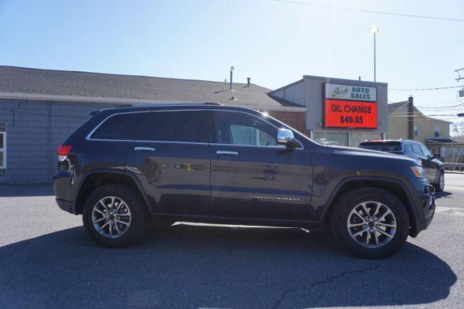 2014 Granite Crystal Metallic Clearcoat /Black Jeep Grand Cherokee Limited (1C4RJFBG9EC) with an 3.6L V-6 DOHC engine, located at 312 Centre Ave, Schuylkill Haven, PA, 17972, (570) 593-5278, 40.638130, -76.177383 - collision avoidance, HID headlamps, navigation, power liftgate, power sunroof, universal garage door opener - Photo#15